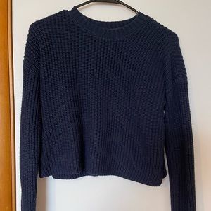 Forever 21 navy blue cropped sweater
